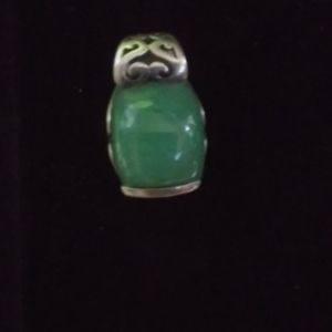 Vintage sterling silver jade oriental pendant